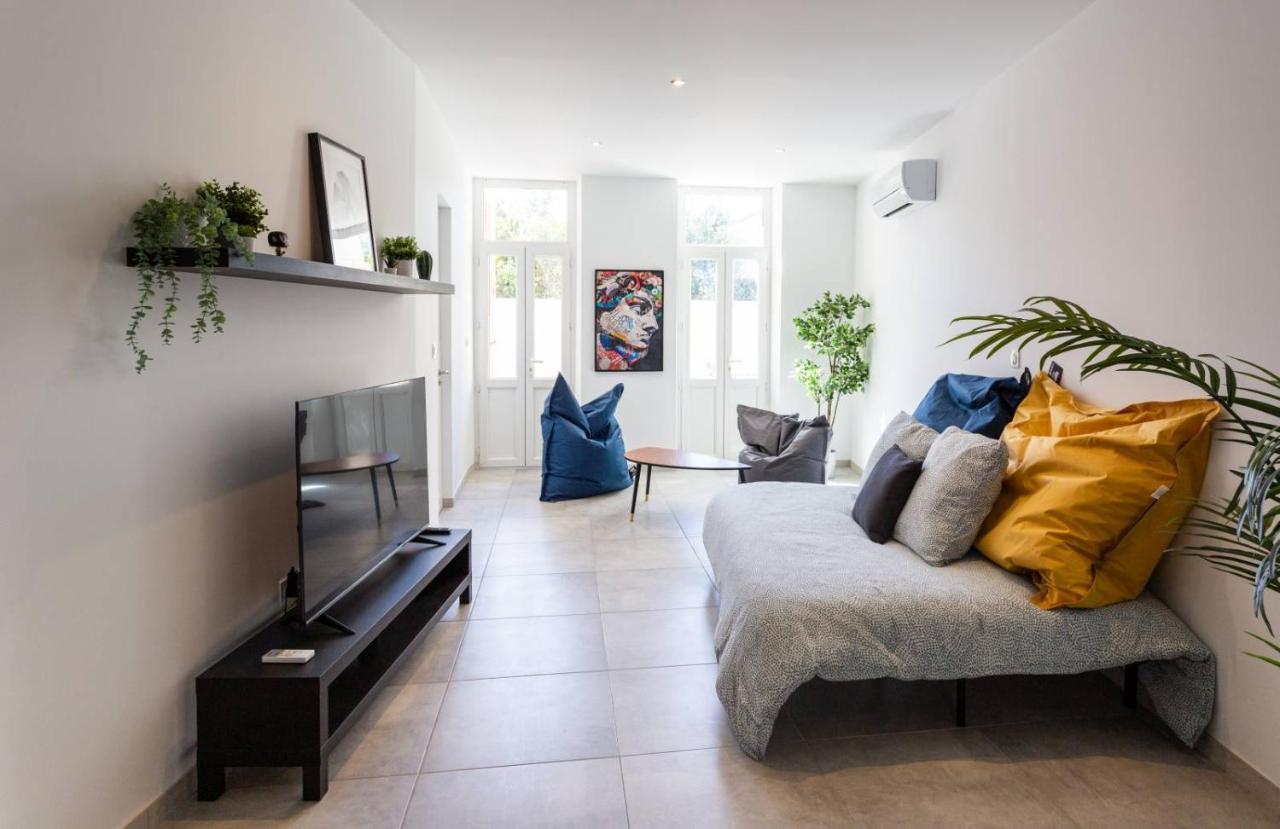 Maxbnb - Climatise - Grand Studio 37M2 & Terrasse 30M2 - Est Toulon Kültér fotó
