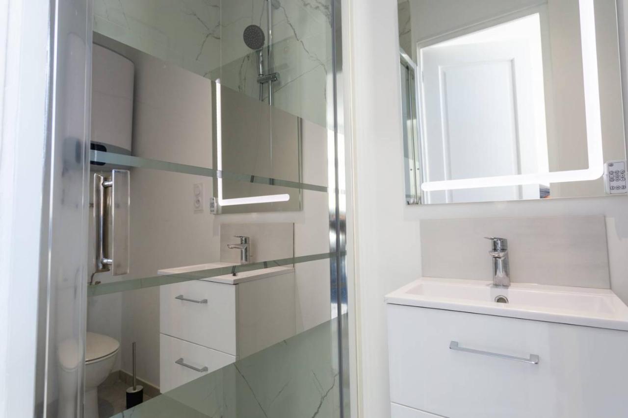 Maxbnb - Climatise - Grand Studio 37M2 & Terrasse 30M2 - Est Toulon Kültér fotó